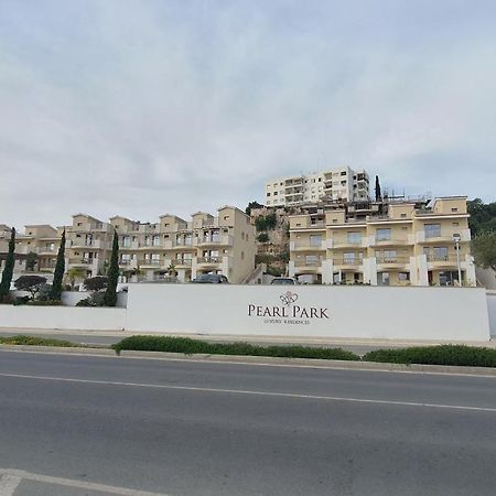Apartment Pearl Park Residence Paphos Esterno foto