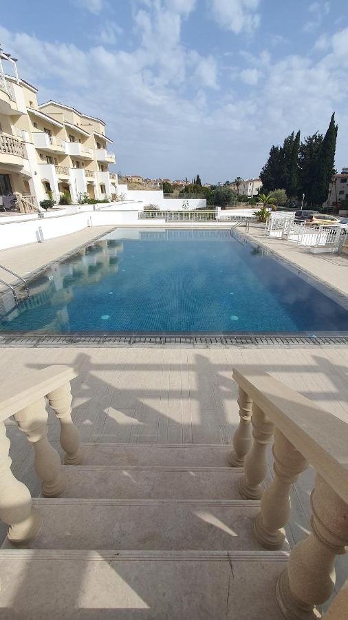 Apartment Pearl Park Residence Paphos Esterno foto