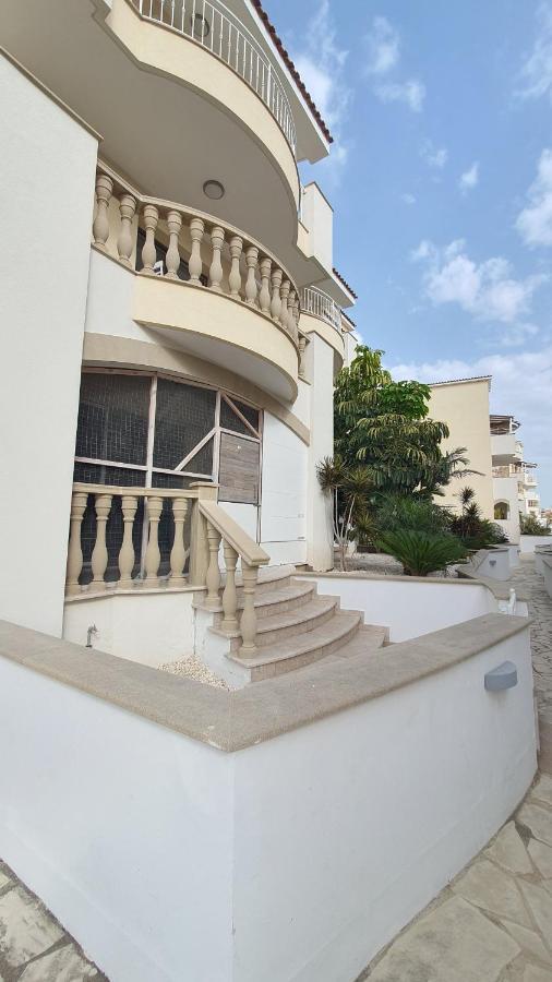 Apartment Pearl Park Residence Paphos Esterno foto